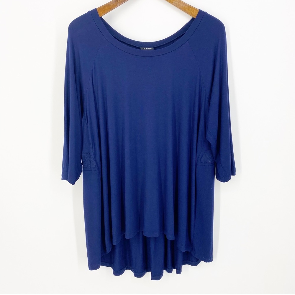 Torrid Blue Embroidered Back High-Low Tunic Top 3/4 Sleeve Size 2 10698679